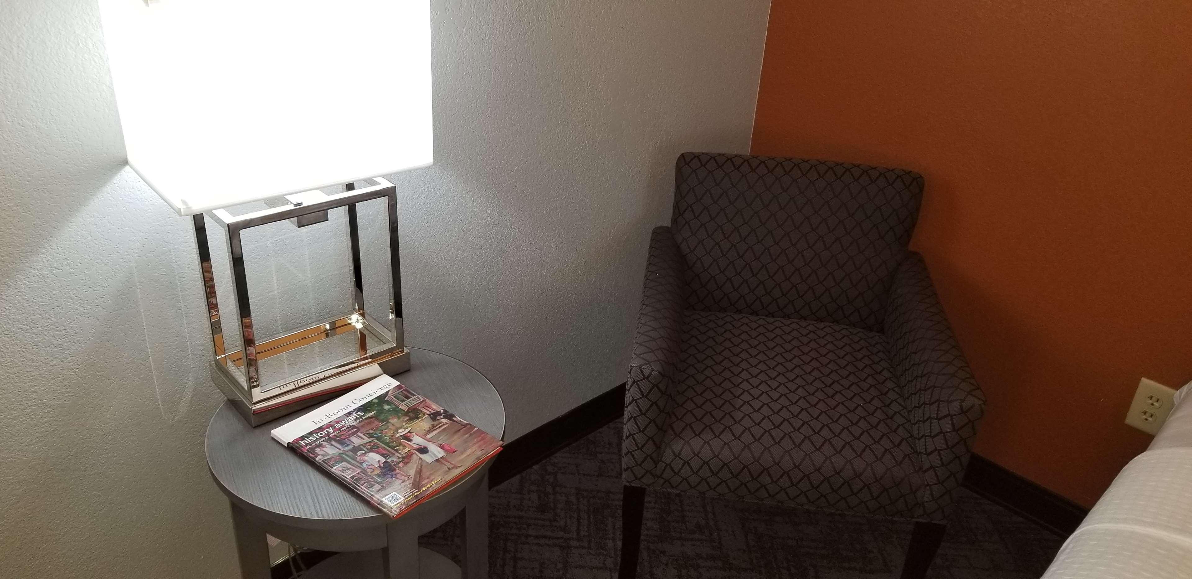 Best Western Plus New Caney Inn & Suites Екстериор снимка